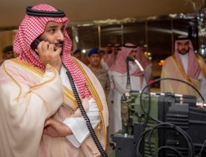 فيديو ولي العهد‬⁩ محمد بن سلمان مخاطباً كابتن الطائرة النفاثة التي تم تجميعها وتصنيع عدد من أجزائها محلياً بأيادي سعودية حلق فوق أغلى أرض