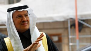 وزير الطاقة السعودي لصحفي بريطاني: أنت غبي! (فيديو)