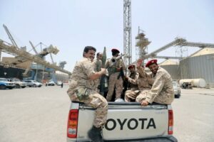 اول تعليق من قوات طارق على انسحابها من الحديدة والسبب الحقيقي وراء ذلك؟