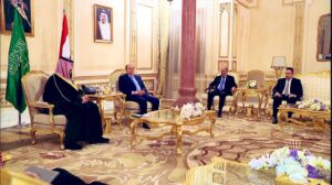 صغير بن عزيز وزيراً للدفاع والمقدشي مستشار للرئيس هادي! تعيينات جديده