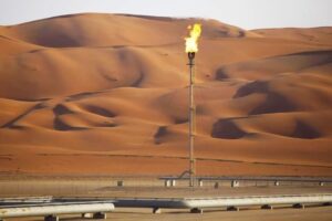 بترومسيلة تبشر اليمنيين وتكشف سبب الانفجارات التي تحدث بالقرب من مدينة عتق