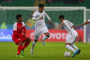 صحفي يتحدث كيف اخرس المنتخب اليمني كل من اساء اليه قبل مباراة عمان..!