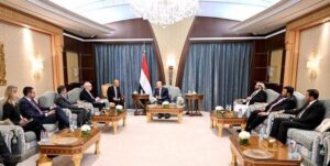 الرياض الان.. الرئيس اليمني يلتقي مبعوث ارسلته امريكا عقب مصالحة سعودية ايرانية!