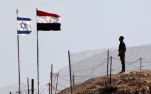 مصر اليوم قصة جندي مصري يقتل 3 اسرائيلين واصاب اثنين ثم استشهد بملاحقة مهربين؟