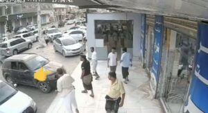 عدن الان.. كاميرات المراقبة تظهر وحشية حسين هرهره قاتل الطفلة حنين البكري