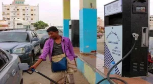 عدن أزمة وقود تتفاقم: هل يصل سعر اللتر إلى القمة المجهولة؟