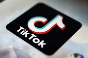 تيك توك يطبق سياسات جديدة في المملكة العربية السعودية: تفاصيل وأثرها على المحتوى المحلي