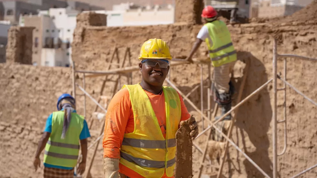 أخبار اليمن اليوم: البرنامج السعودي لتنمية وإعمار اليمن يساهم في إعادة تأهيل قصر سيئون التاريخي