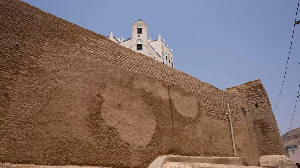 أخبار اليمن اليوم: البرنامج السعودي لتنمية وإعمار اليمن يساهم في إعادة تأهيل قصر سيئون التاريخي
