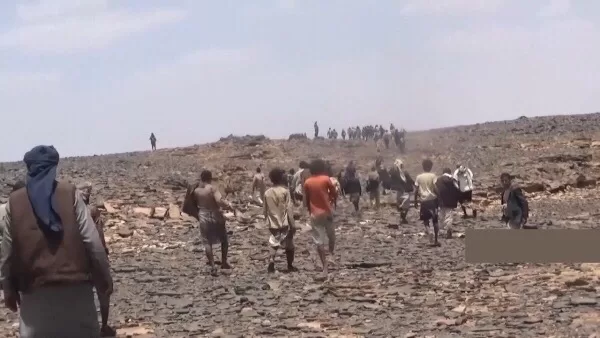 أخبار اليمن اليوم - وصول الدفعة 1 من أسرى الشرعية من أبناء الشمايتين الذين تم أسرهم في نجران