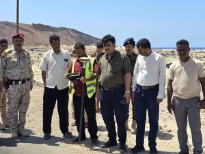 اخبار : تدشين العمل في شق الشوارع بوحدة الجوار 117 بمدينة بئر علي بمحافظة شبوة اليمنية الان