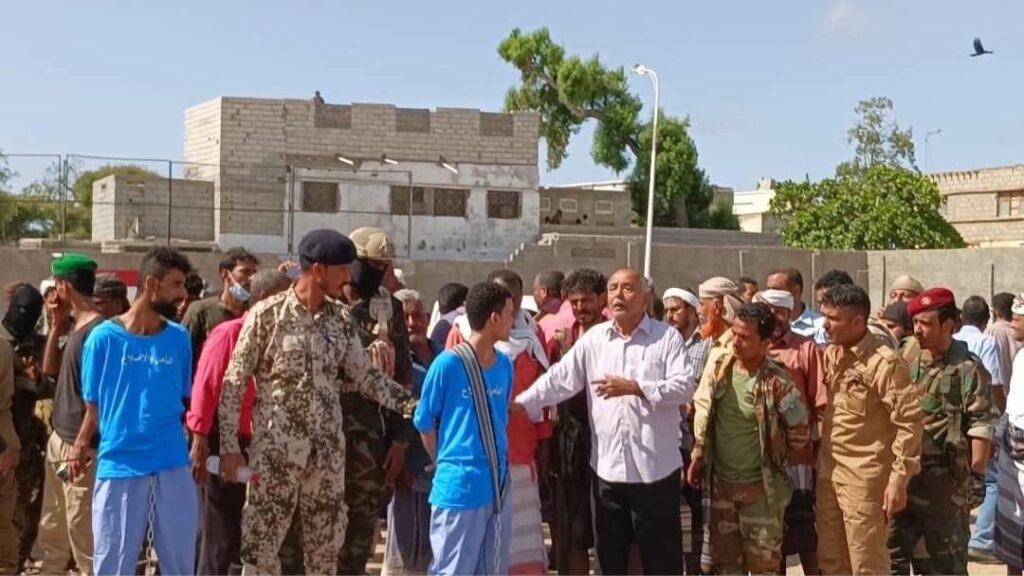 اخبار : اليمن اليوم قصة الاعدامات الصادمة التي تم تنفيذها بحق 4 اشخاص في ابين اليوم