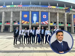 المعلق حسن العيدروس: من أزقة الحواري إلى نهائي اليورو، قصة نجاح يمني ملهمة