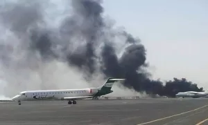 قصف جوي يستهدف مطار صنعاء أثناء مغادرة مدير منظمة الصحة العالمية: تفاصيل الحادث وتأثيراته