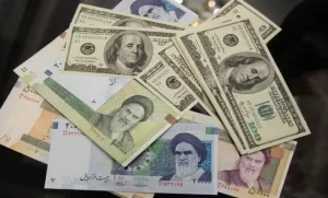 الريال الإيراني ينزلق نحو الهاوية: أسباب ونتائج كارثية