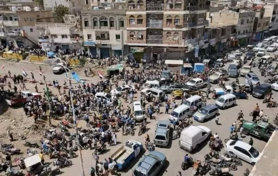حكومة صنعاء تعلن فتح طريق تعز ليلاً ونهاراً.. وتنتظر إجراءات الطرف الآخر