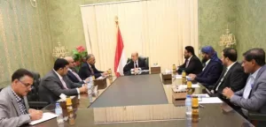 رئيس المجلس الانتقالي: بنك عدن المركزي يواجه صعوبات جمة بسبب حظر تصدير النفط