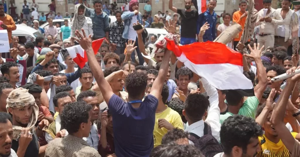 تصعيد التوترات في اليمن: نداء أممي لوقف دوامة العنف وإنقاذ الوضع الإنساني