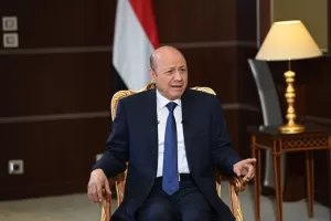 العليمي يطالب واشنطن بدعم عاجل لإنقاذ الاقتصاد اليمني المنهار