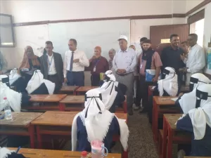 أخبار المحافظات – وكيل محافظة أبين ومدير التربية وفريق الاشراف الوزاري يدشنون امتحانات الثانوية العامة بزنجبار عاصمة المحافظة