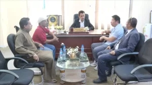اخبار المناطق – الوكيل الجيلاني يرحب بالتنمية الاقتصادية الصيني في قطاع الطاقة بحضرموت