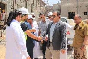 اخبار المناطق – الوكيل السنةري يزور مجموعة من المشاريع التنموية في مديرية القطن