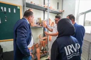اخبار عدن – لدعم تعزيز المنظومة التعليمية العالي.. عميد كلية المواطنون يقوم بزيارة مركز الأطراف الصناعية.