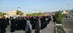 اخبار عدن – مرة أخرى.. تنظيم مسيرة نسائية كبيرة في عدن للمدعاة بتحسين الخدمات