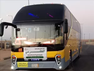 اخبار عدن – وزارة الأوقاف تستخدم الحافلات الحديثة لنقل حجاج اليمن من المدينة المنورة إلى مكة المكرمة