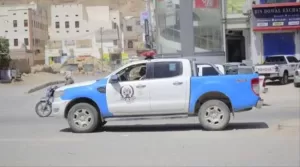اخبار وردت الآن – القبض على مشتبه به بتوفير مأوى لسجين هارب في وادي حضرموت