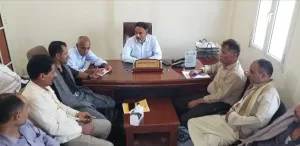 اخبار وردت الآن – رئيس انتقالي أبين يستعرض مستجدات الوضع خلال اجتماعه مع قيادة انتقالي مكيراس.