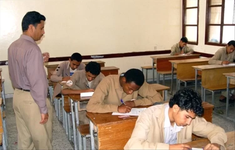 طلاب تعز... امتحانات الثانوية العامة بلا تدريس