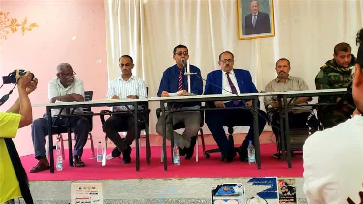 لحج.. اجتماع صحي وأمني موسع يضع حداً للفوضى في بيع الأدوية المخدرة والمهدئات