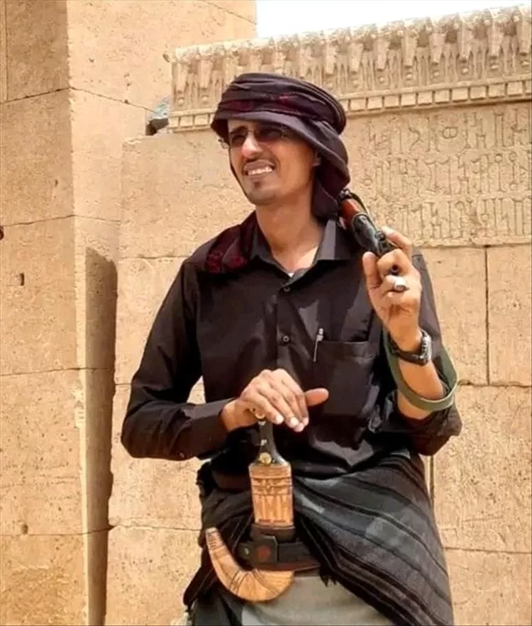 إبراهيم الكازمي يبرز كقائد شبابي متميز في أبين
