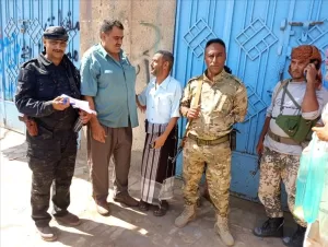 اليمن اليوم اخبار المحافظات – السلطة المحلية بالمديرية يغلقون محلات تجارية لعدم دفعها الضريبة