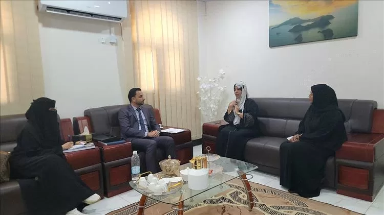 رئيس الجهاز المركزي للإحصاء يناقش مع لجنة وزارة الصناعة تحديث قاعدة بيانات المنشآت الصناعية والتجارية