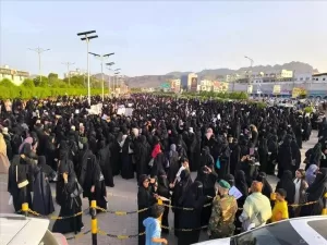 اليمن اليوم اخبار عدن – ناشطات في عدن يعتزمن مقاضاة مسيئين بحق المشاركات في التظاهرة النسوية بخور مكسر