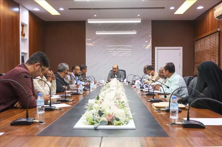 برئاسة باعباد.. اللجنة الإشرافية الفرعية للاختبارات بساحل حضرموت تناقش سير العملية الاختبارية في أسبوعها الأول