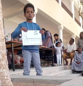 اليمن اليوم اخبار وردت الآن – مدرسة الفقيد عليوة للتعليم الأساسي بمدينة  حبان تكرم طلابها الأوائل بمبا