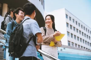 بكين تعبر عن استيائها من قرار واشنطن بإلغاء تأشيرات للطلاب الصينيين