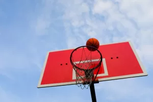 بلوسكاي تتحدى “تويتر الرياضة” من خلال ميزة بلاي أوف الدوري الأمريكي لكرة السلة
