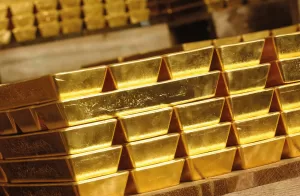ترتفع احتياطيات الذهب في قبو لندن في أبريل مع عودة السبائك منا