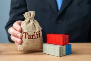 تعريفات ترامب تلوح في أفق التضخم الأمريكي وتلقي بظلالها على استقرار الاقتصاد العالمي – شاشوف