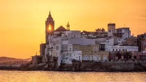 دليل أساسي للمرح ، إسبانيا: جزيرة فاير كوستا دورادا