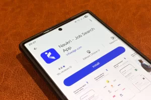 نوكري كشفت عن عناوين البريد الإلكتروني للم recruiters، حسبما أفاد الباحث