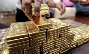 أسعار الذهب تتراجع بعد إعلان ترامب عن وقف إطلاق النار
