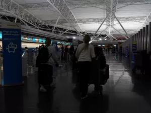 أمريكا تفرض قيودًا على دخول مواطني 12 دولة، فما هي ردود الأفعال؟