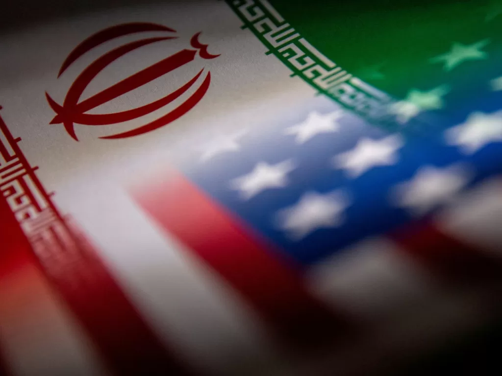إيران تستنكر "النزعة العنصرية" لقرار حظر السفر للولايات المتحدة
