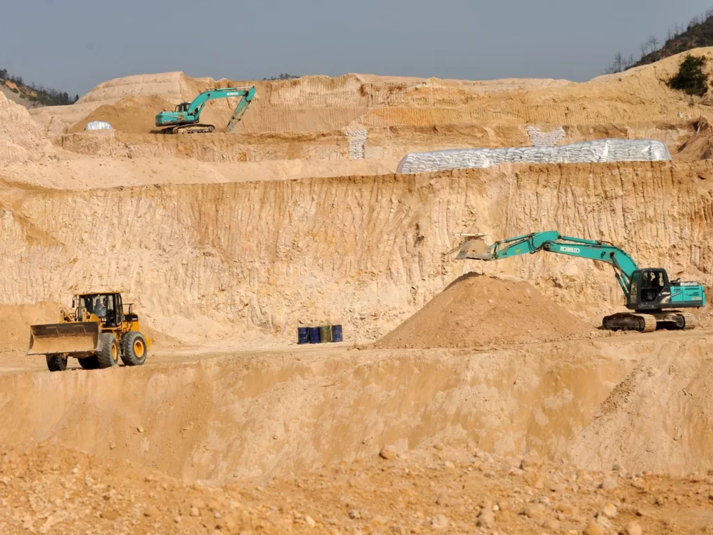اتفاق أميركي صيني لتسريع شحن المعادن النادرة إلى الولايات المتحدة