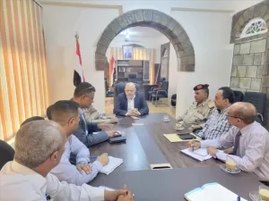 اخبار المناطق – اجتماع في تعز يستعرض الخطوات المطلوب اتخاذها لحل أزمة الغاز.